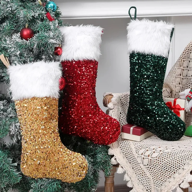 Świąteczne skarpety z efektem  – Christmas Stocking Hanging recenzja i cena
